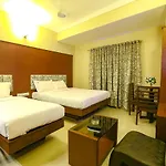 Fabhotel Greens Gate