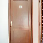 Oyo Home Fantasea Uthandi Near Juhu Beach