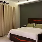 Fabhotel Sea Queen Residency