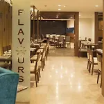 V7 Hotel