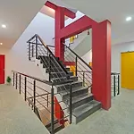 Super Oyo Townhouse 1005 G Silver Hotels & Resorts Omr