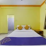 Spot On 75475 Cn Guest House