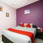 Max Classic Serviced Apartment