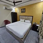 Redstone Hotel - Near Us Consulate Nungambakkam
