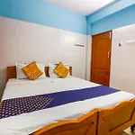 Spot On Grand Residency Near Marina Beach