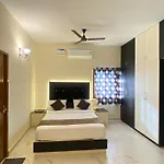 Cashewtree Hotel