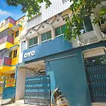 Hotel O Grand Residency Near Kasi Talkies