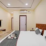 Collection O Yash Inn