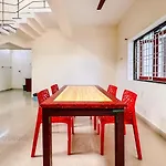 Estro Villa Exilo
