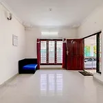 Estro Villa Exilo
