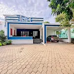 Estro Villa Exilo