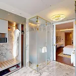 Radisson Blu Hotel & Suites Grt Chennai
