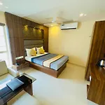 The Hydel Park - Business Class Hotel - Near Central Railway Station