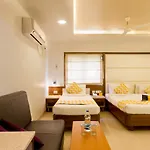 Fabhotel Sri Chakra Inn Porur
