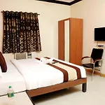 Rich Inn Suites - Next To Accord Metropolitian.