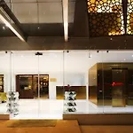 Raahat Inn