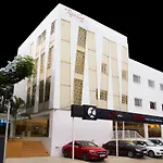 Raahat Inn