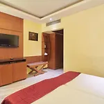 Hotel Dee Cee Manor