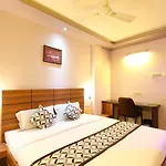 Oyo 7810 Keshiv Galaxy Inn
