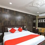 Oyo 13006 Arumbakkam Inn