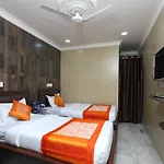 Oyo 13006 Arumbakkam Inn
