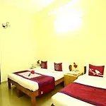 Capital O 10546 Parkway Inn