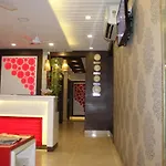 Sky Gate Hotel Near Apollo Main, Women\'S & Children\'S Us Consulate Sankara Netralaya Goethe Institute Prestigepalladium Shastri Bhavan Senmozhi Poonga Raj Ratnam Stadium Taj Coromandal India Oil Bhavan Dr Mohan\'S Diabetics Vac Chennai