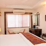 Sai Orbit Serviced Apartments Porur