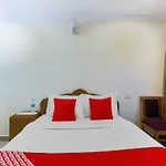 Oyo 47969 Red Shield