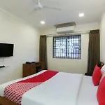 Oyo 47969 Red Shield