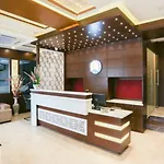 Treebo Emirates Residency
