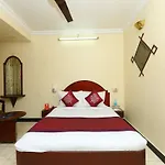 Oyo 6759 Hotel Sky Park