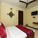 Oyo 6759 Hotel Sky Park