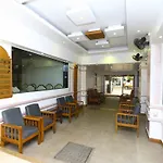 Oyo 6759 Hotel Sky Park
