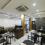 Oyo 13536 Hotel Delma