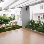 Swarna Sudarshan Service Apartments Sholinganallur