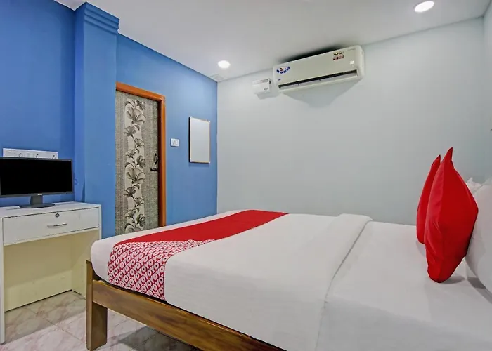 Oyo Flagship 80305 Sai Sakthi Residency