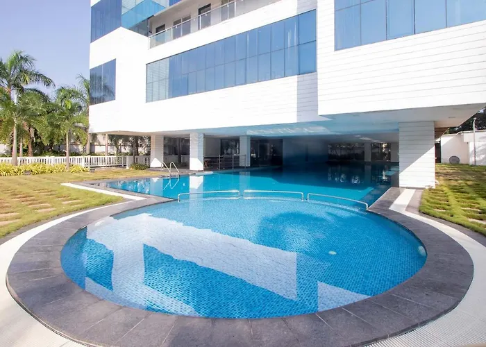 Stayvista At Starry Deck Ecr - 3Bhk With Shared Pool