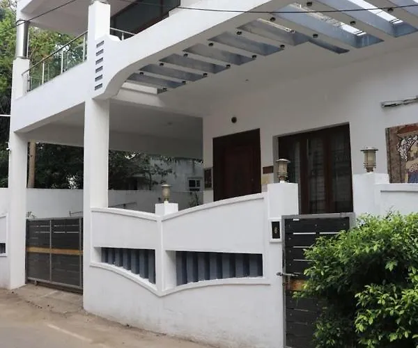 Ravana Egyptian\'S Villa