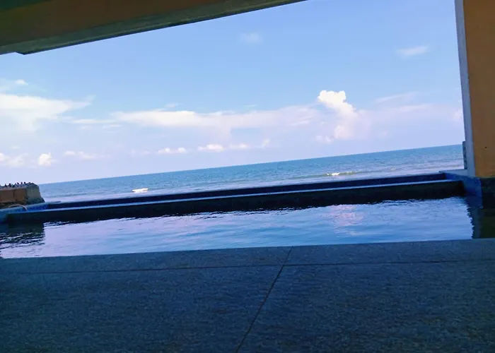 Ecr Wave House