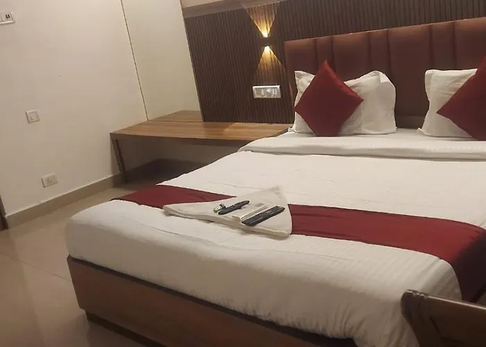 Capital O 69831 Hotel Mount Heera
