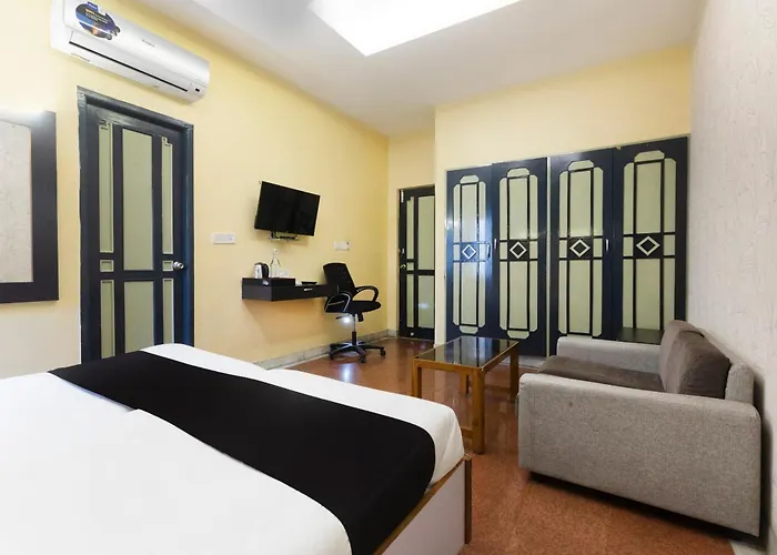Collection O Santhome Residency Near Marina Beach