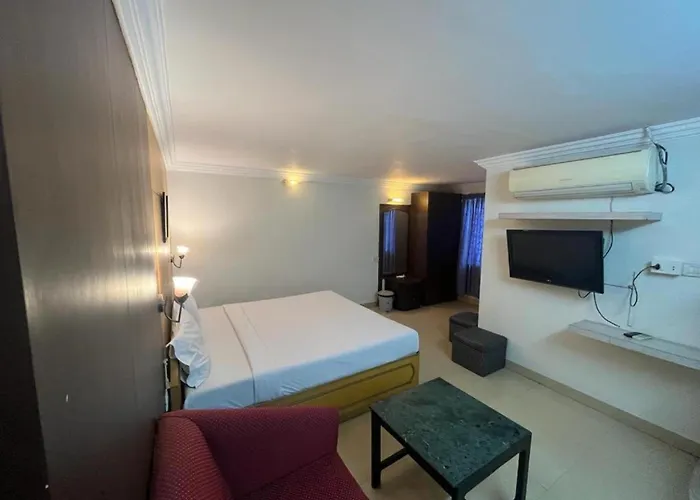 Hotel City Tower, Chennai Central
