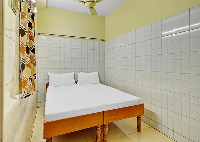 Hotel O Dream Palace Guest House Near Marina Beach