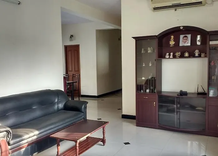 Roshini Serviced Apartments