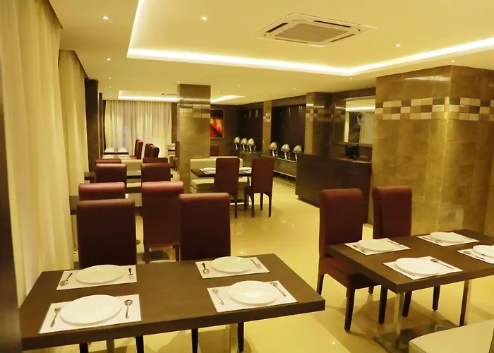 Avenue Hotel
