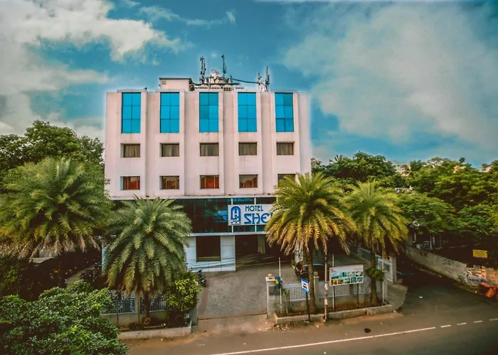 Hotel Shelter