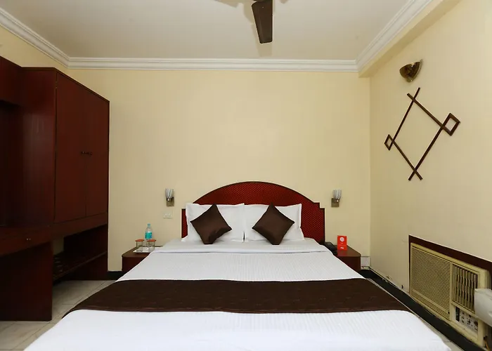 Oyo 6759 Hotel Sky Park