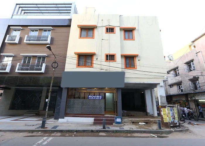 Oyo 6626 Khaleej Residency
