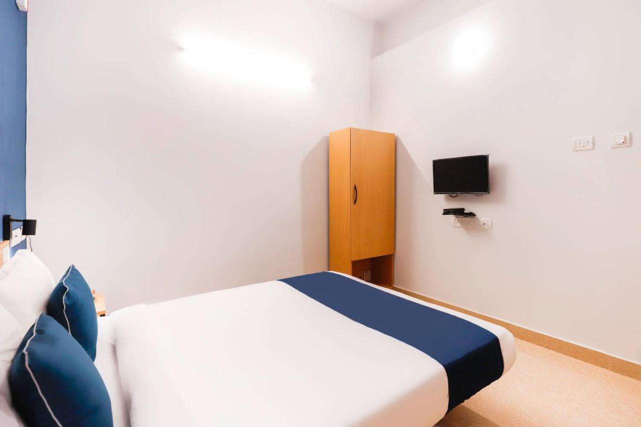 Hotel Silverkey Executive Stays 60446 Sadha Siva 36th Street Chennai